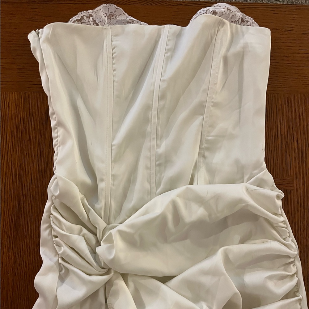 Elegant Strapless Ivory Side-Slit Maxi Dress - Picture 4 of 5